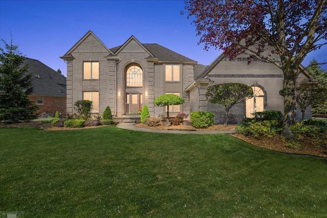 $690,000 | 53633 Cherrywood Drive, Utica, MI 48315