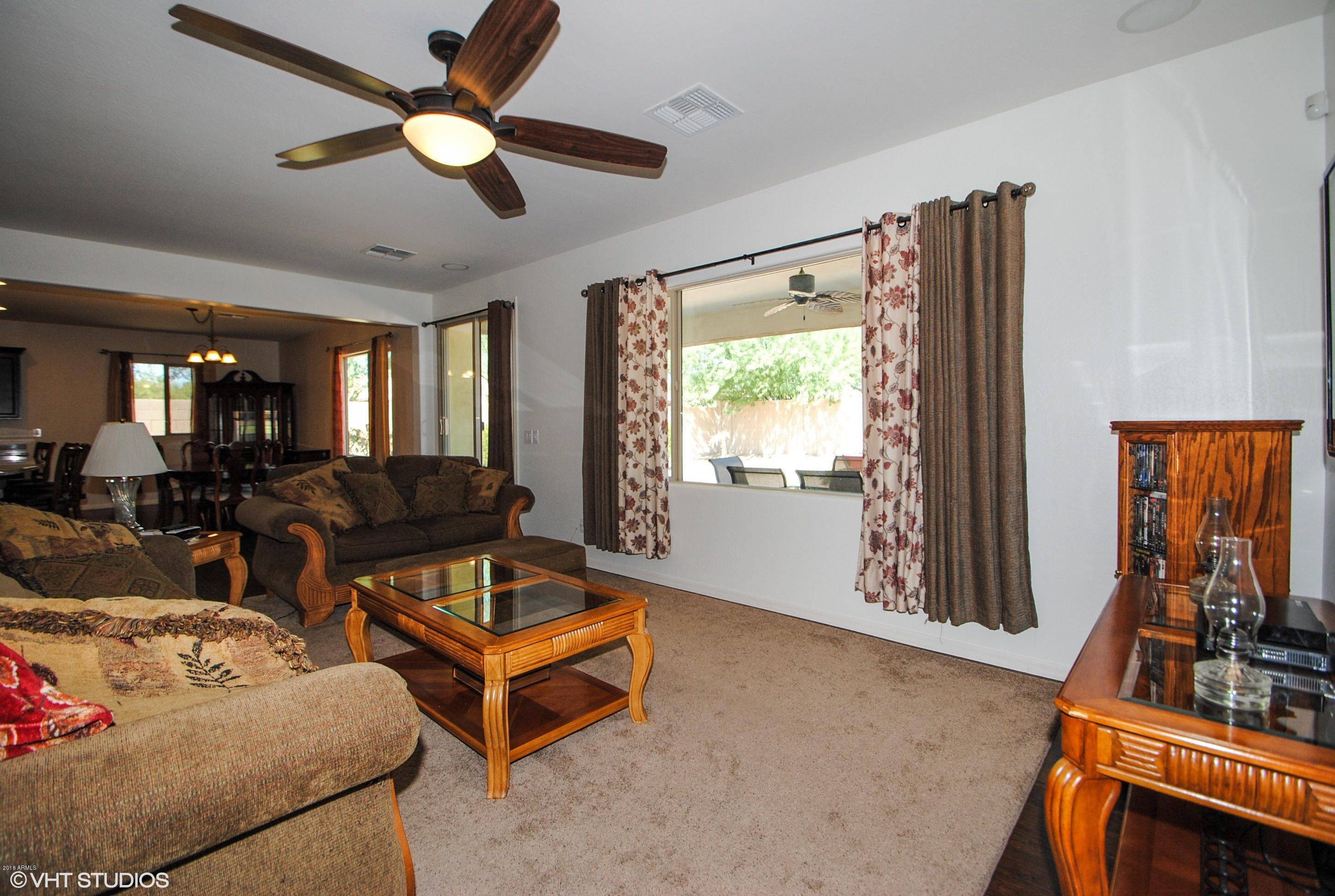 04_16238WGranada_10001_LivingRoom_HiRes