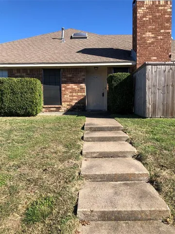 $1,550 | 434 Warbler Drive, DeSoto, TX 75115