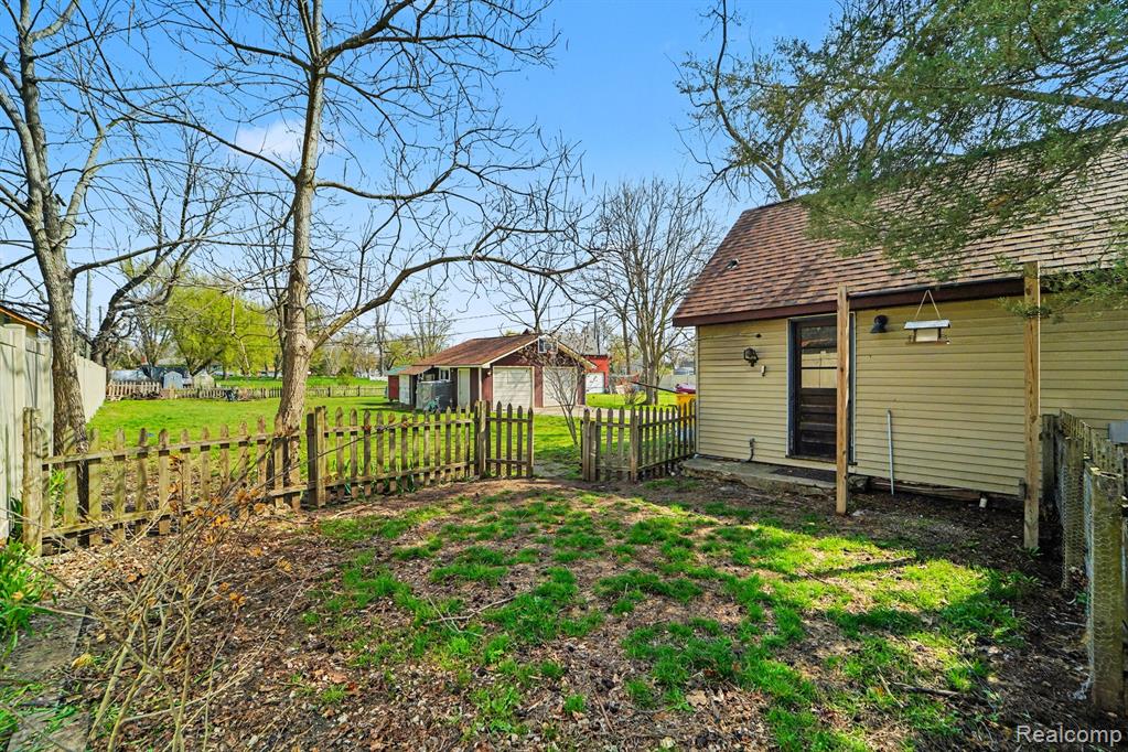 7357 West Road Washington, MI 48094 - Photo 25 of 26