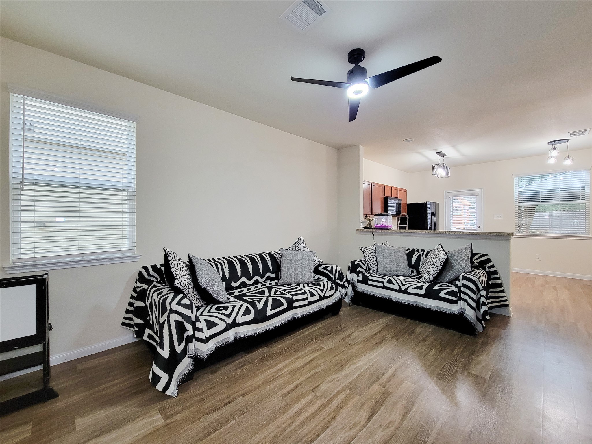 13111 Italian Cypress Trail Houston, TX 77044 - Photo 4 of 17