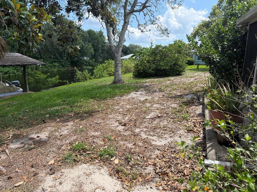 140 Citrus Road Northeast Lake Placid, FL 33852 - Photo 2 of 8
