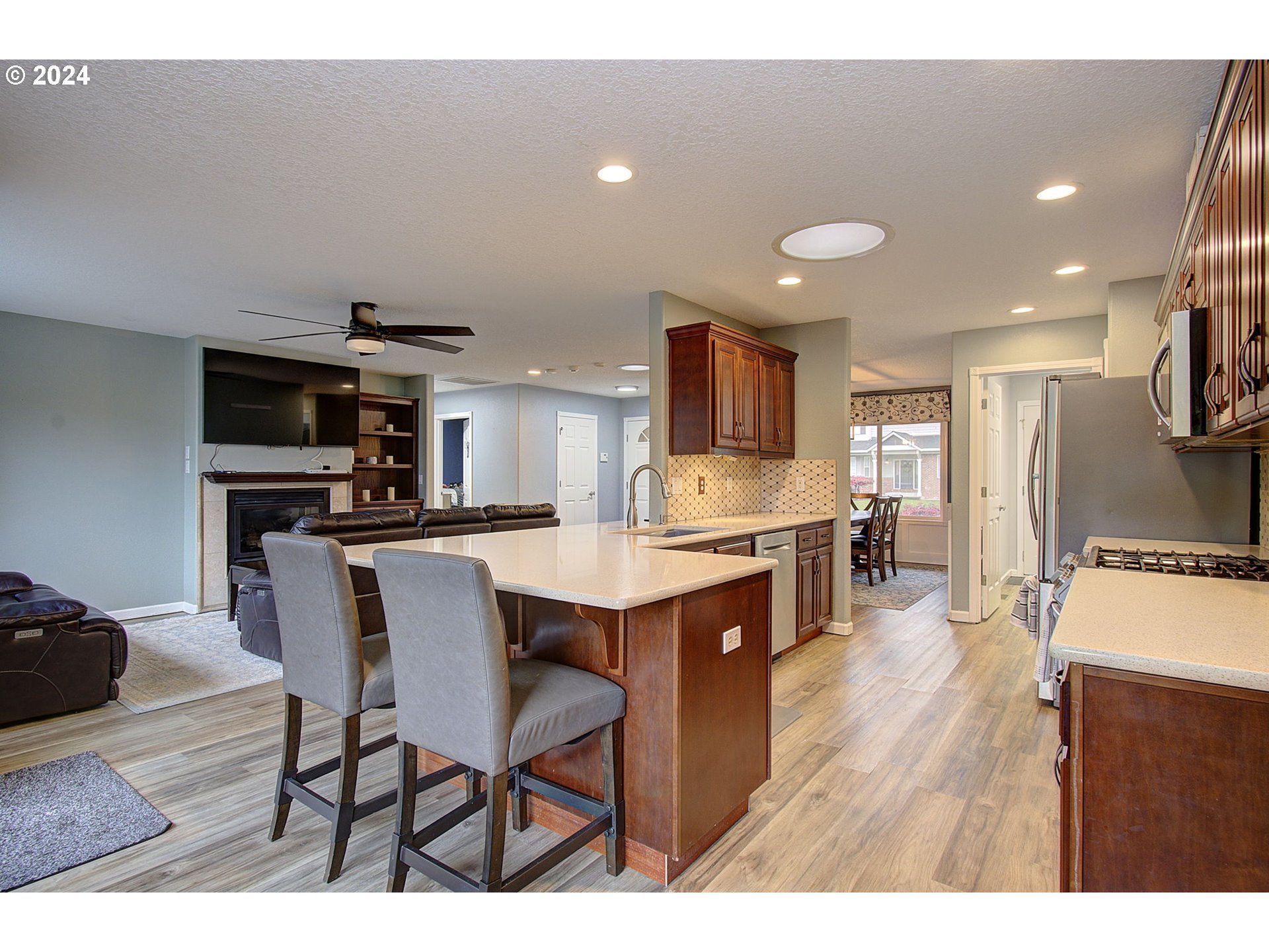 1735 Northwest 33rd Way Camas, WA 98607 - Photo 10 of 48 Gallery Image 10