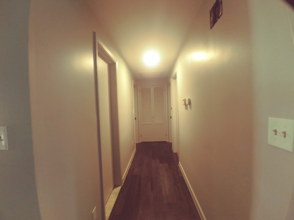 68 Dayton Street Springfield, MA 01118 - Photo 9 of 30