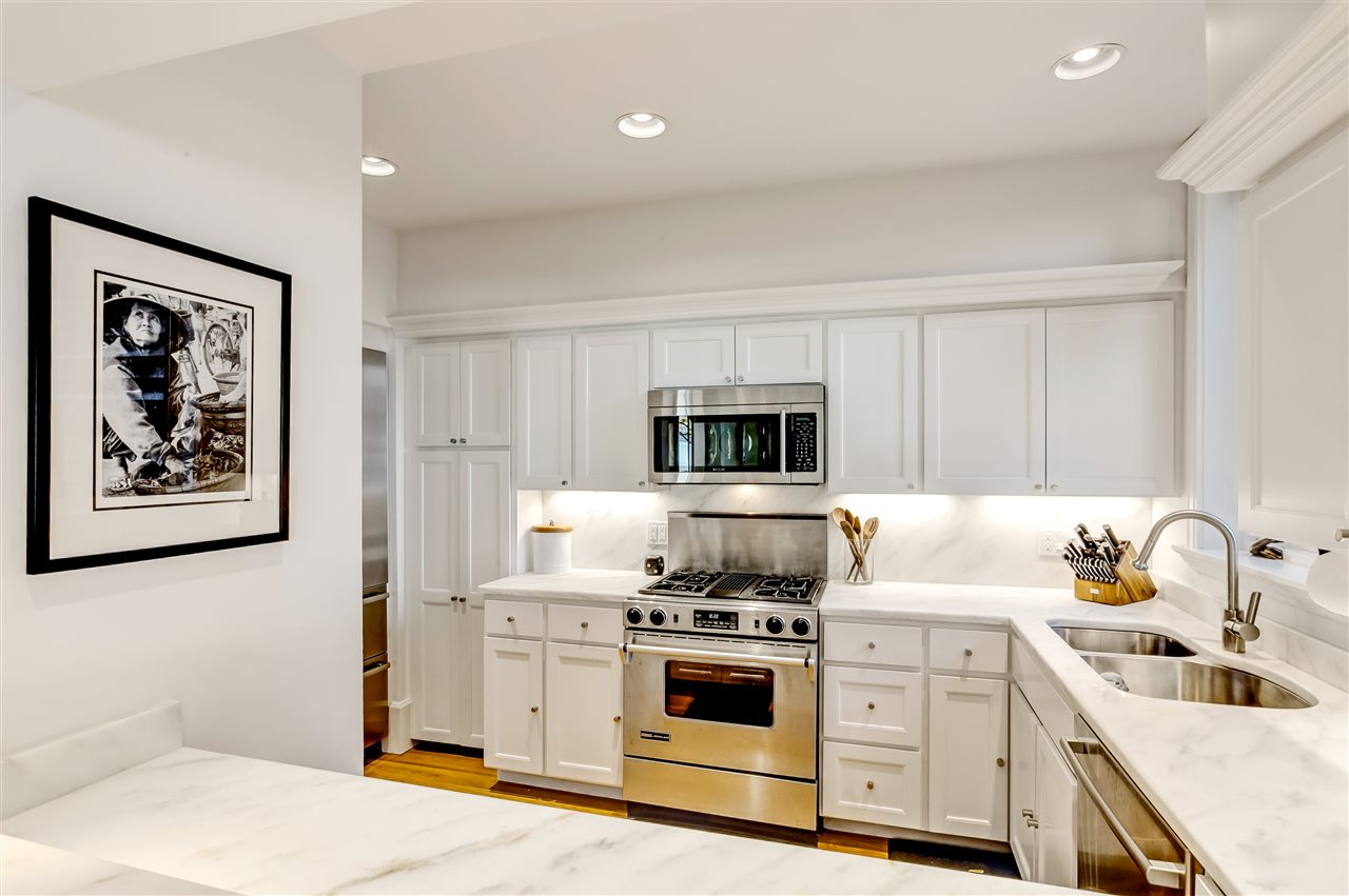 3412 Harbor Road, Unit 3 Shelburne, VT 05482 - Photo 6 of 14 Gallery Image 6