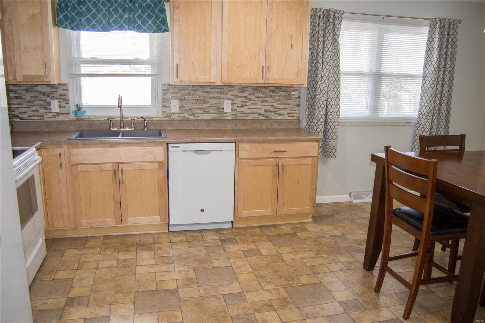 500 Spring Street Collinsville, IL 62234 - Photo 8 of 27 Gallery Image 8