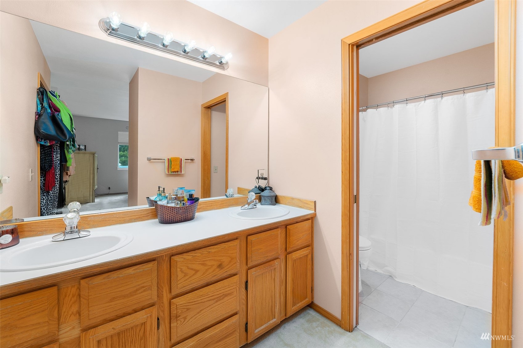 4011 Northeast 7th Court Renton, WA 98056 - Photo 13 of 28 Gallery Image 13
