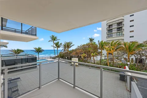 $650,000 | 2066 North Ocean Boulevard, Unit 2SW, Boca Raton, FL 33431