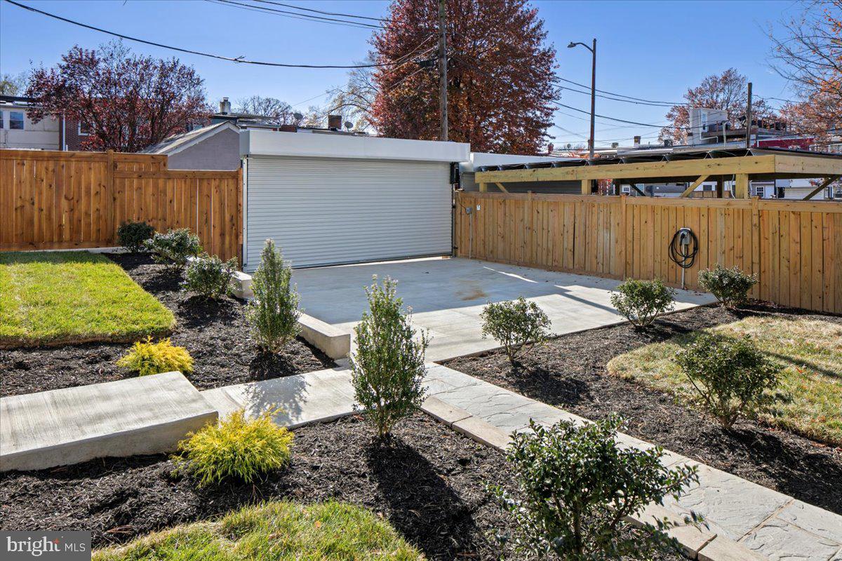21 Channing Street Northeast Washington, DC 20002 - Photo 43 of 48 a view of a backyard