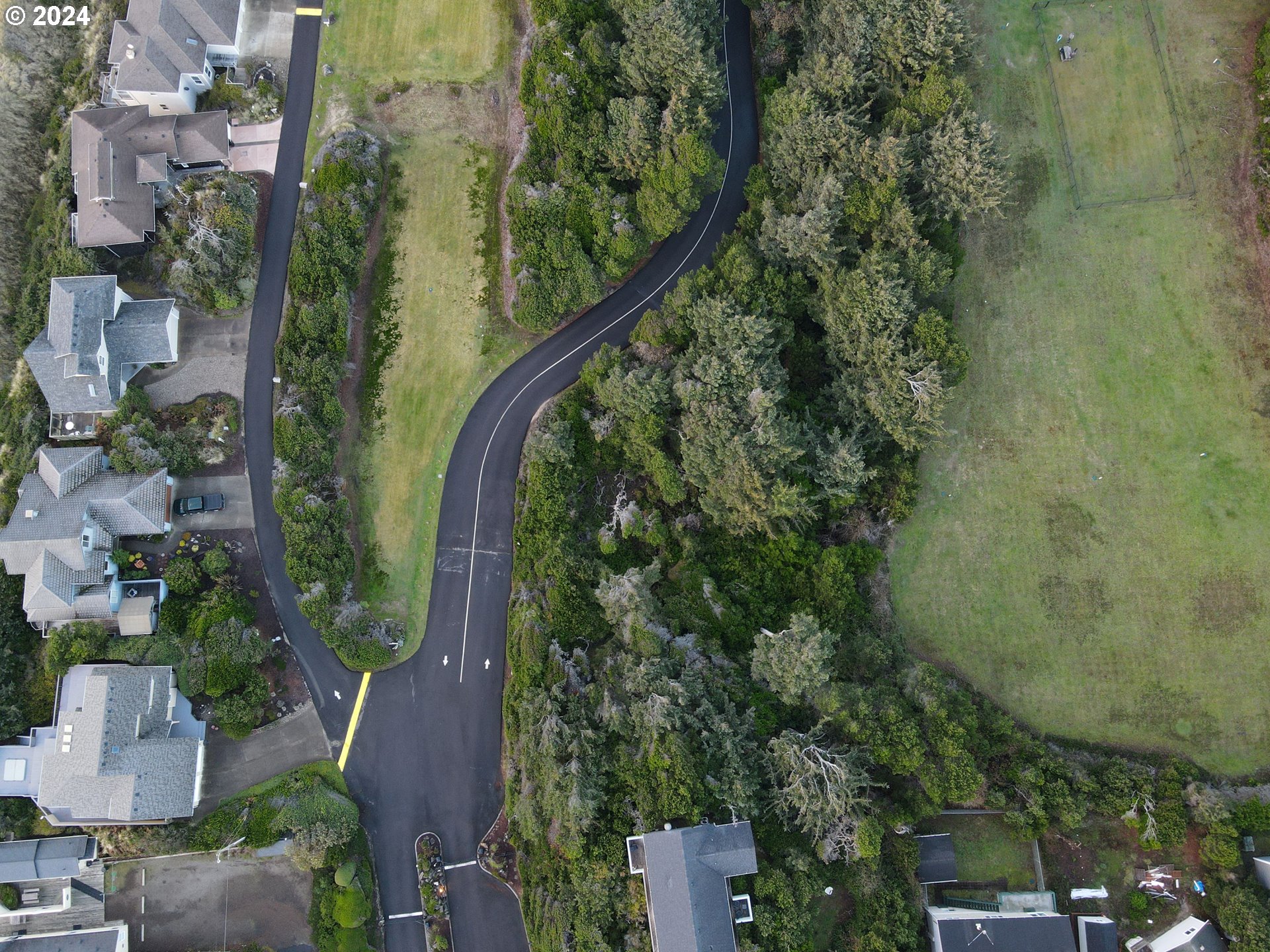 0 Shoreline Drive, Unit 121 Florence, OR 97439 - Photo 11 of 22 an aerial view of a residential houses