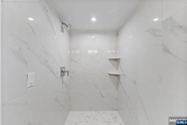 $1,199,000 | 1107 Fairview Lane, Fort Lee, NJ 07024