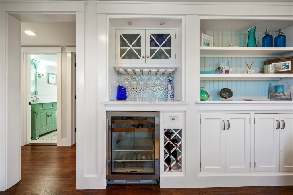 29 Bay Shore Road Hyannis, MA 02601 - Photo 19 of 42 a view of an entryway with wooden floor