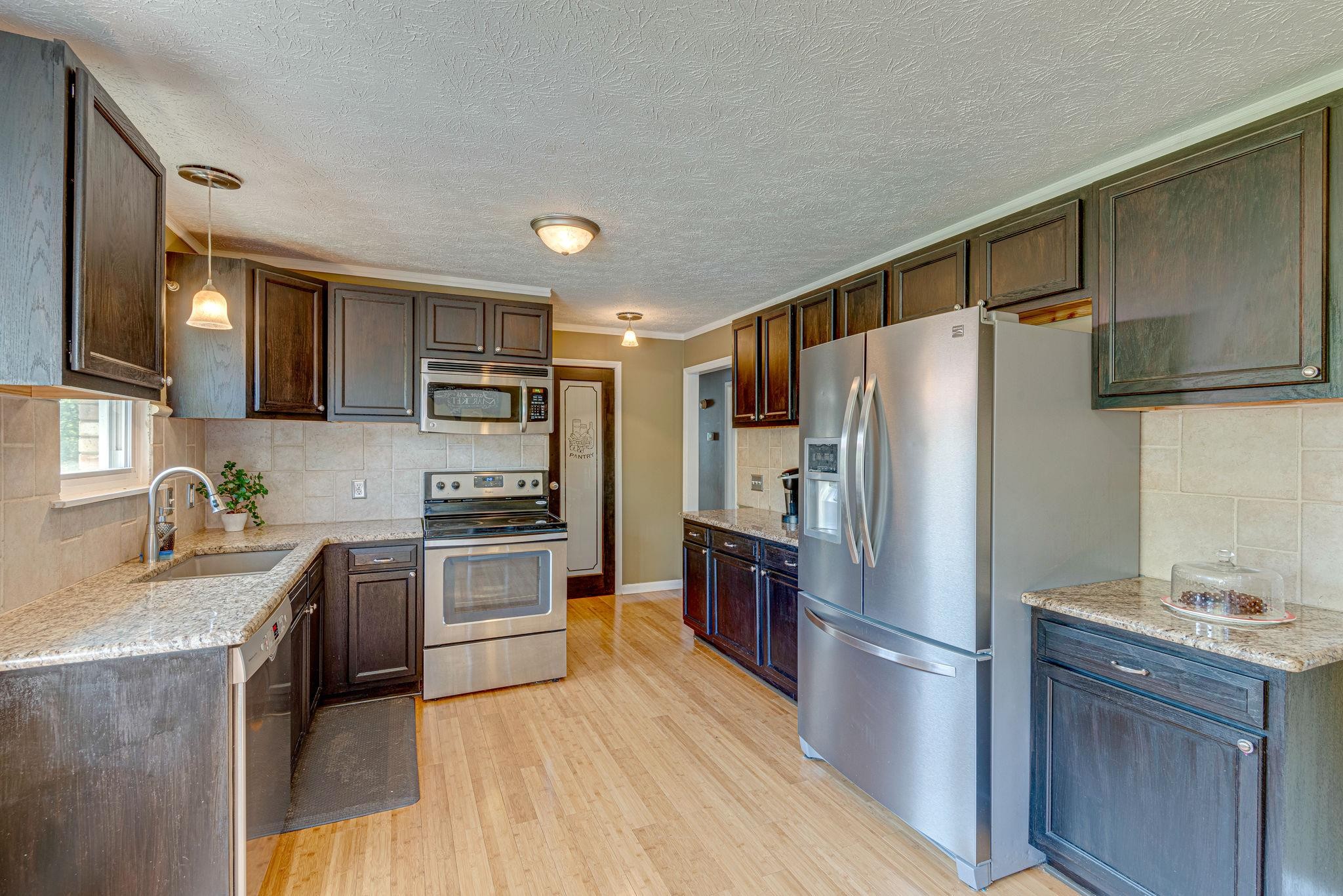 799 Arnold Road White Bluff, TN 37187 - Photo 10 of 29 Gallery Image 10
