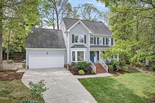 $699,000 | 110 Green Willow Court, Chapel Hill, NC 27514