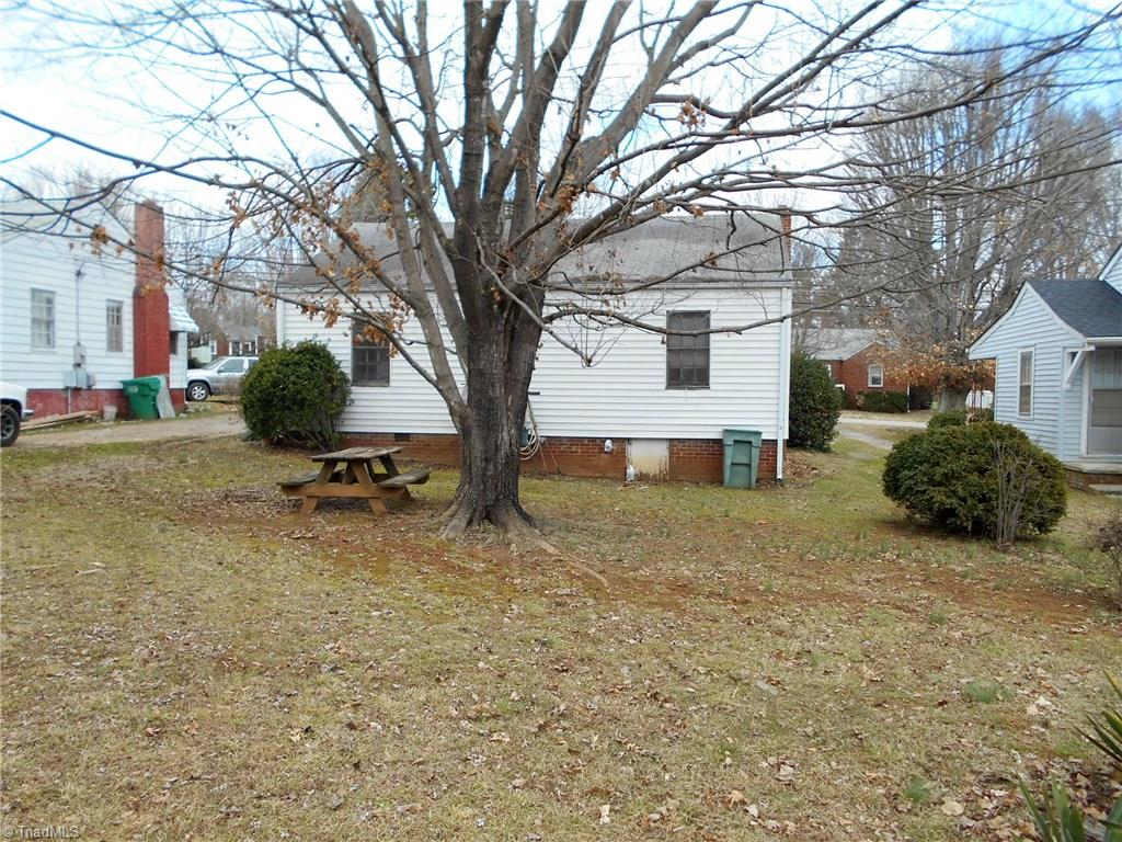 214 Model Farm Road High Point, NC 27263 - Photo 5 of 12 Gallery Image 5