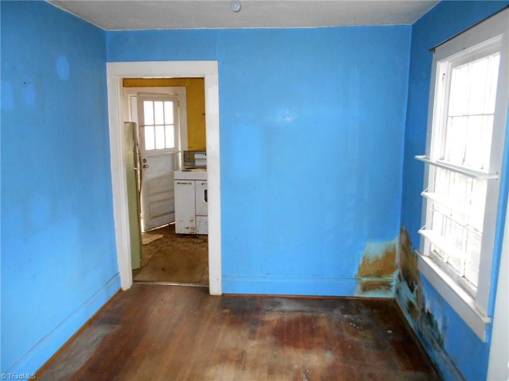214 Model Farm Road High Point, NC 27263 - Photo 8 of 12 Dining room
