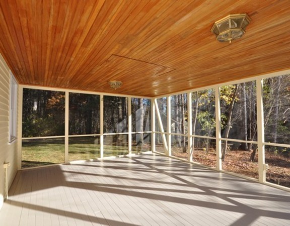 72 Raymond Road Concord, MA 01742 - Photo 15 of 19 Gallery Image 15
