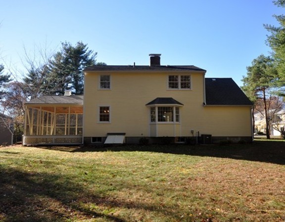 72 Raymond Road Concord, MA 01742 - Photo 17 of 19 Gallery Image 17