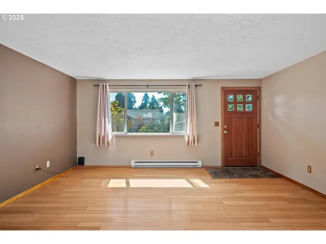 $444,000 | 2821 Southeast Roswell Street, Milwaukie, OR 97222