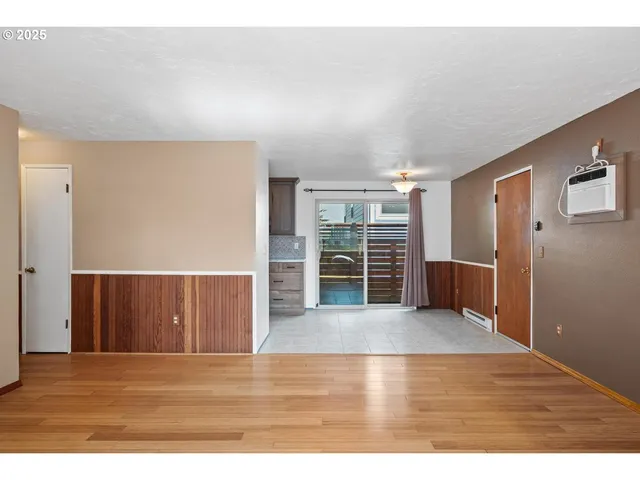 $444,000 | 2821 Southeast Roswell Street, Milwaukie, OR 97222