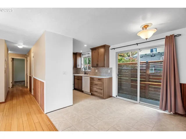 $444,000 | 2821 Southeast Roswell Street, Milwaukie, OR 97222