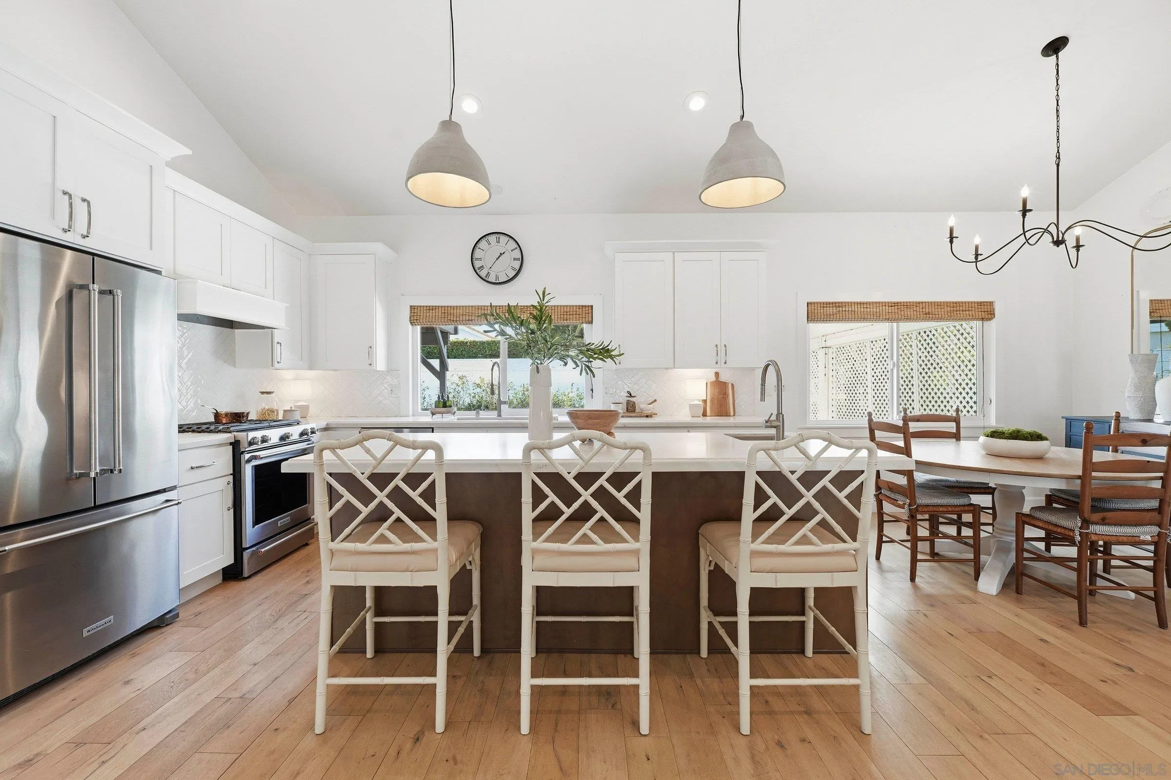 114 Cerro Street Encinitas, CA 92024 - Photo 7 of 34 Gallery Image 7