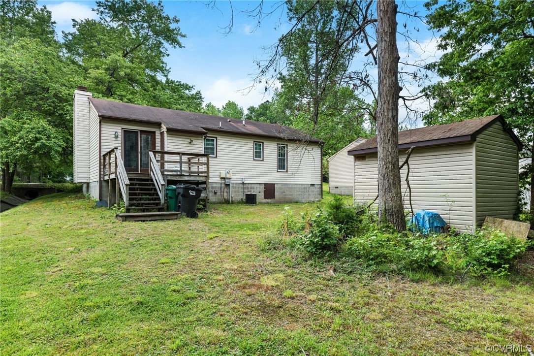 4906 Alberta Road Chesterfield, VA 23832 - Photo 20 of 21 a front view of a house with garden