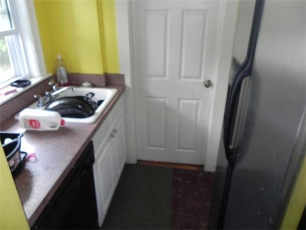 31-33 Suncrest Road Boston, MA 02136 - Photo 4 of 12 Gallery Image 4