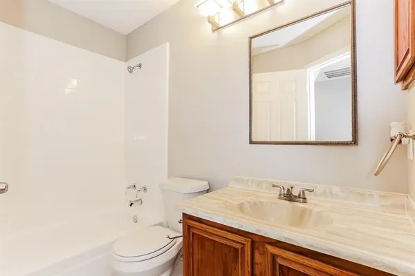 $1,970 | 1532 High Pointe Lane, Cedar Hill, TX 75104