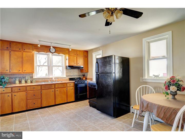 1397 Monmouth Road Mount Holly, NJ 08060 - Photo 4 of 12