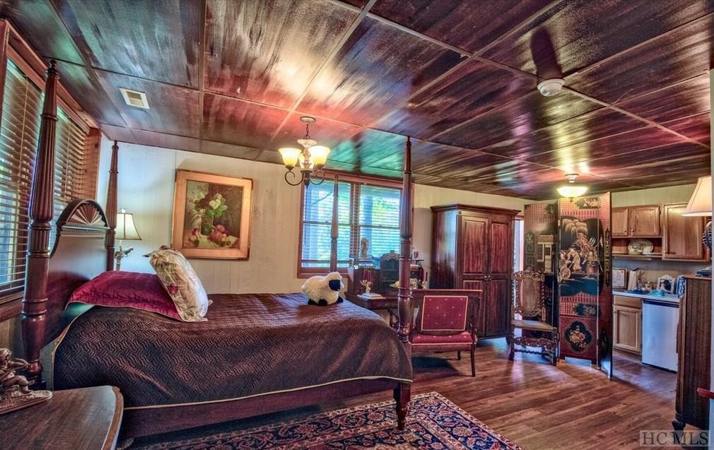 620 Dominion Road Cashiers, NC 28717 - Photo 10 of 17 Gallery Image 10