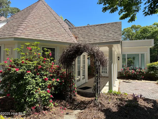 $849,900 | 443 Dogwood Trail, Goldsboro, NC 27534