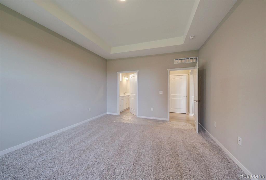 2014 Shale Drive Howell, MI 48843 - Photo 19 of 36