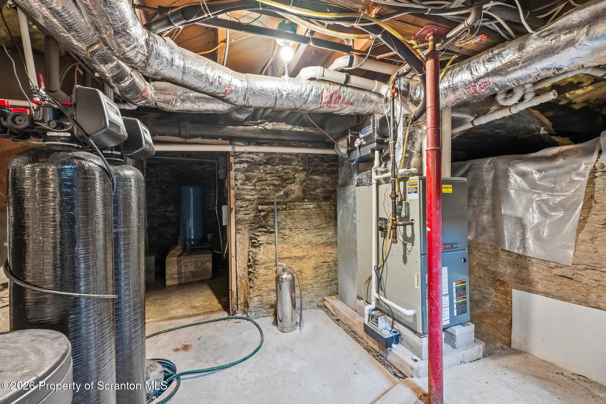 39 Golf Course Road Dallas, PA 18612 - Photo 72 of 111 DSC_8316-2