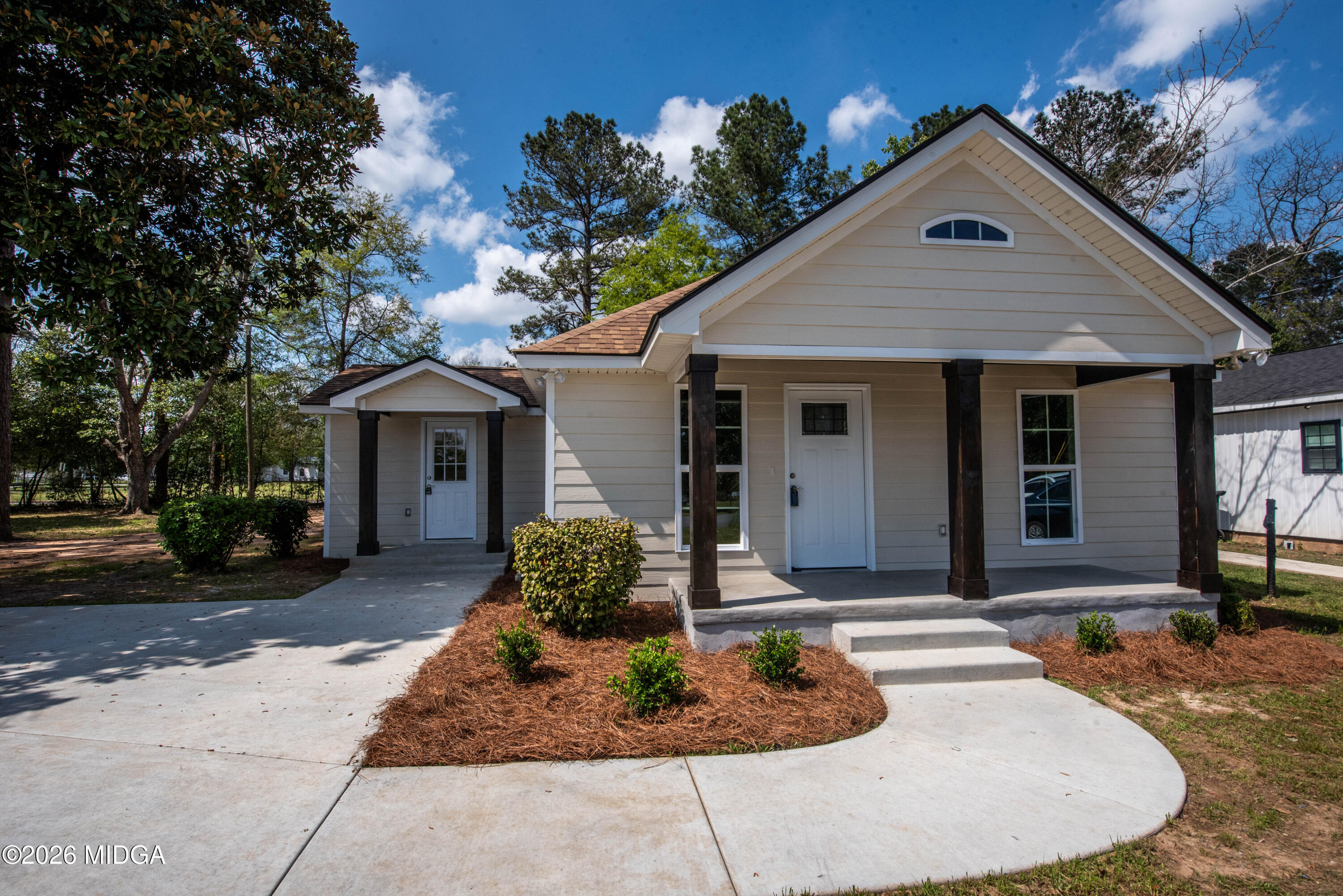 403 Spruce Street Fort Valley, GA 31030 - Photo 1 of 43 Front of home