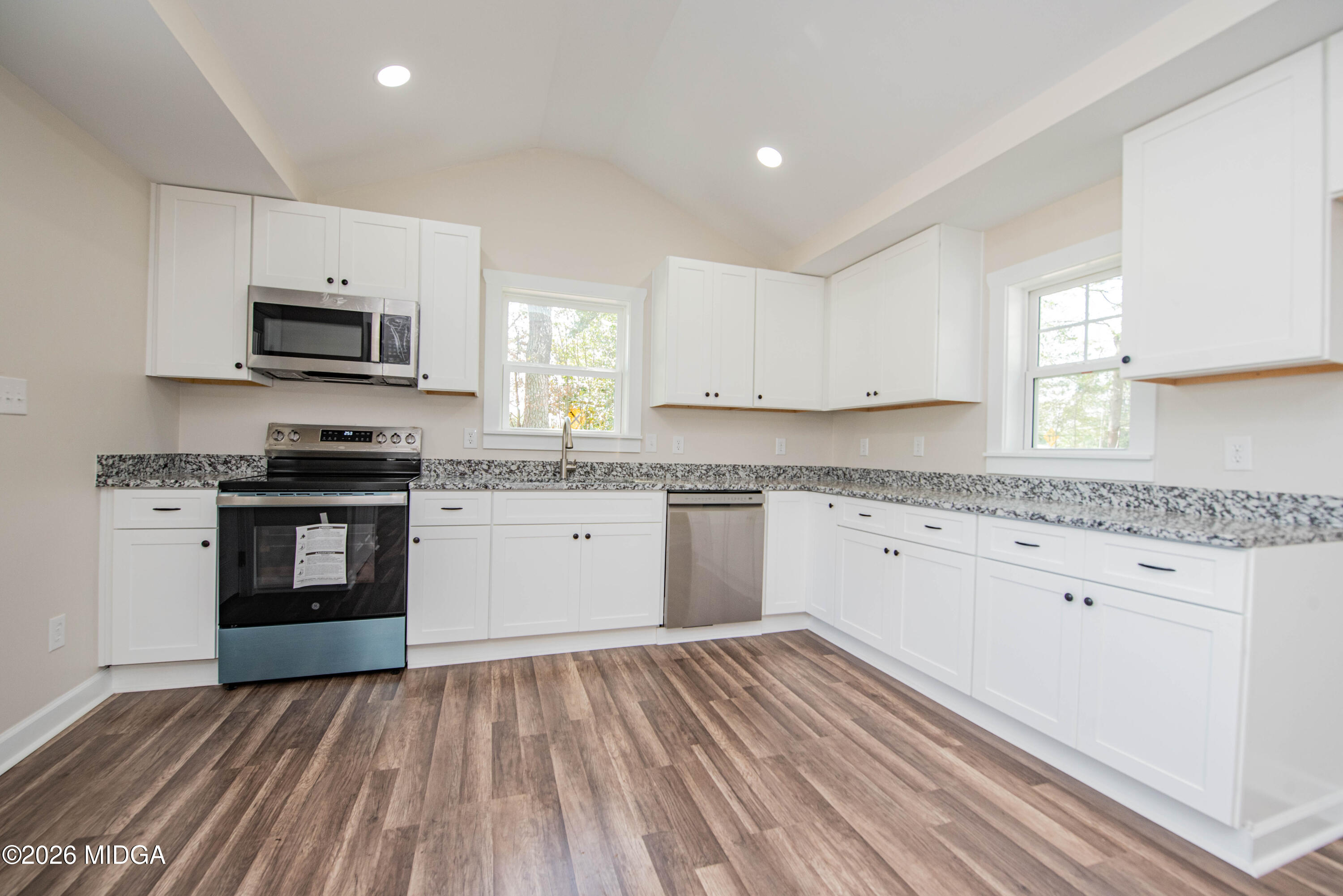 403 Spruce Street Fort Valley, GA 31030 - Photo 11 of 43 DSC_3631