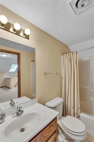 $259,900 | 153 Cambridge Drive, Harwick, PA 15049