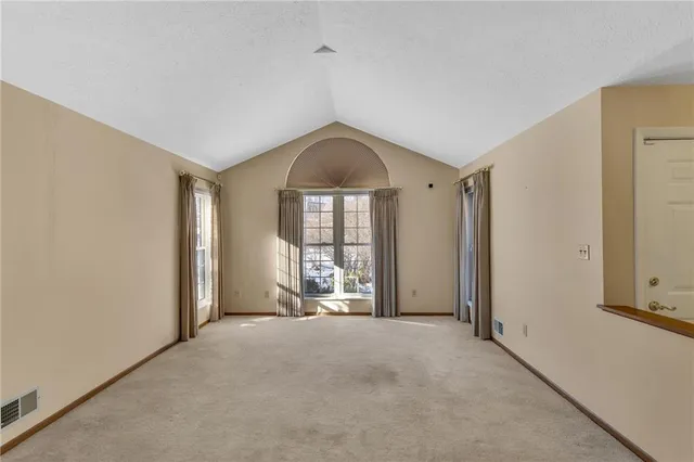 $259,900 | 153 Cambridge Drive, Harwick, PA 15049