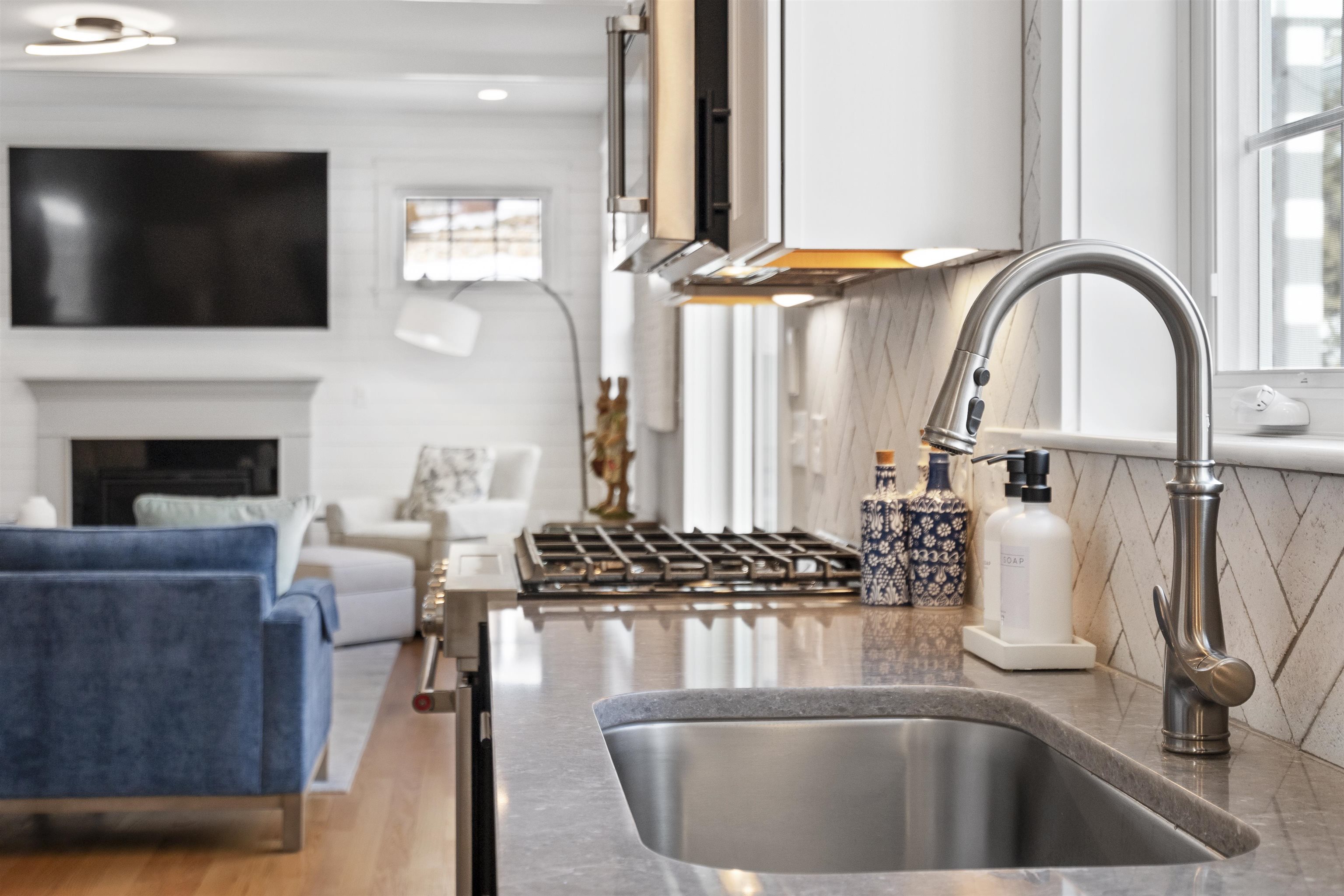 20 Breslin Farm Road Stratham, NH 03885 - Photo 8 of 40