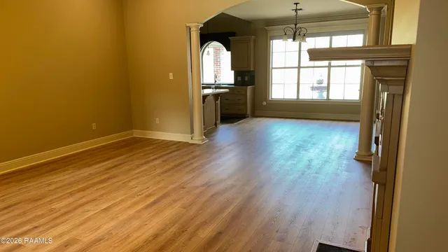 $2,400 | 209 Metairie Court, Lafayette, LA 70503