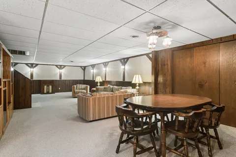 $699,000 | 135 Hillcrest Court, Barrington, IL 60010