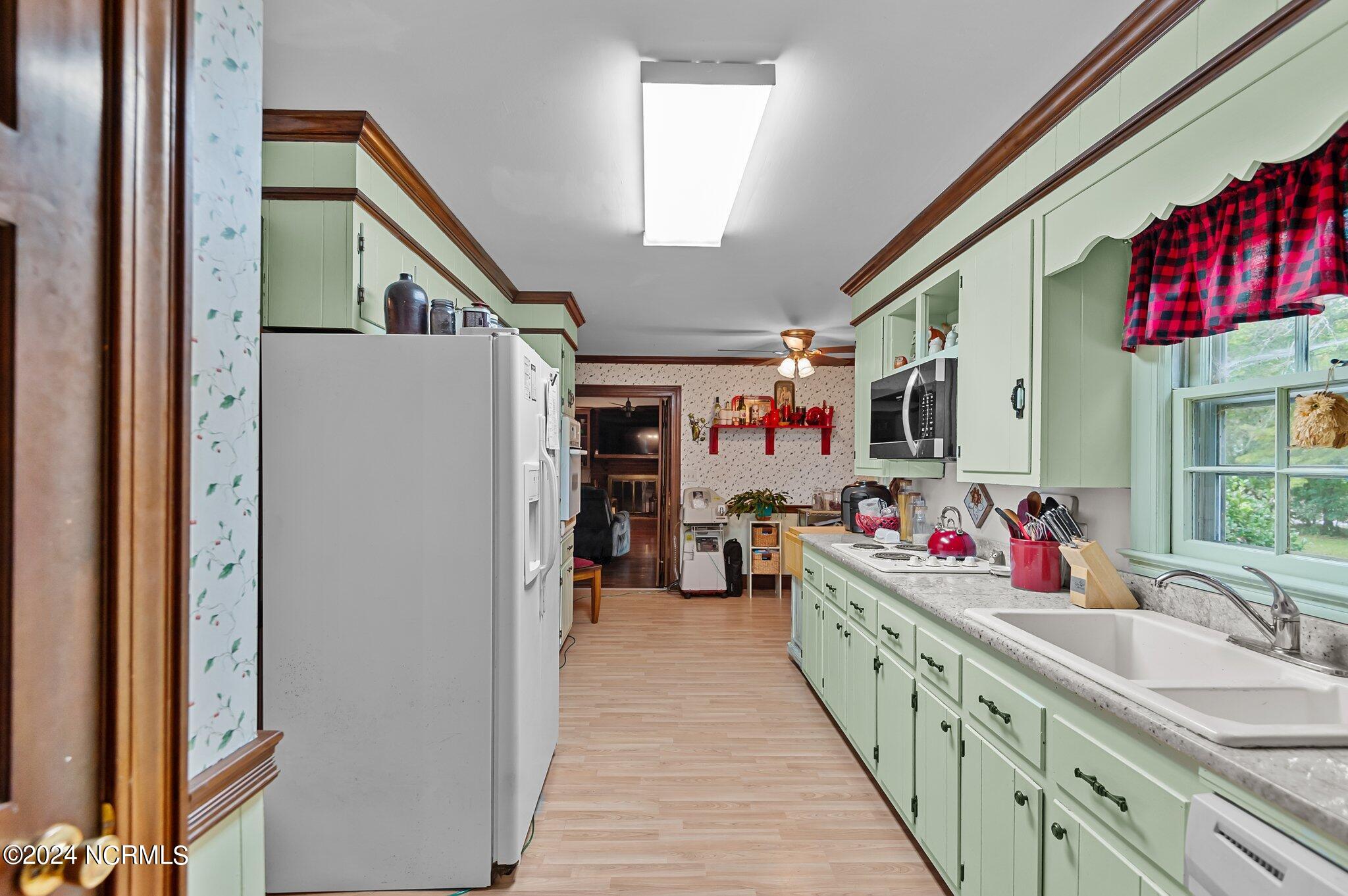 309 Windsor Road Greenville, NC 27858 - Photo 8 of 50 8-web-or-mls-_DSC2511