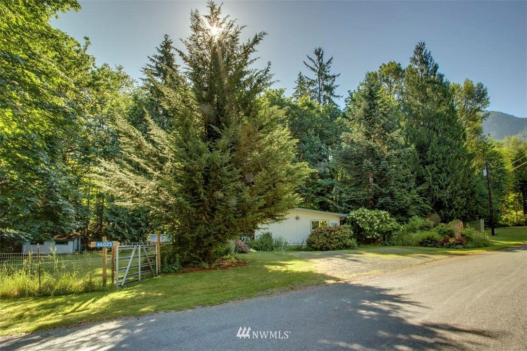 46025 Southeast Edgewick Road North Bend, WA 98045 - Photo 1 of 25