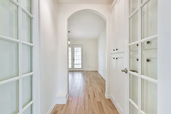 $3,000 | 807 Stadium Circle, Friendswood, TX 77546