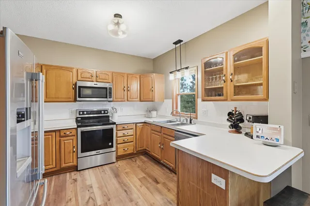 $530,000 | 33814 Walbo Drive, Cambridge, MN 55008