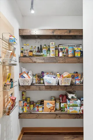 $530,000 | 33814 Walbo Drive, Cambridge, MN 55008