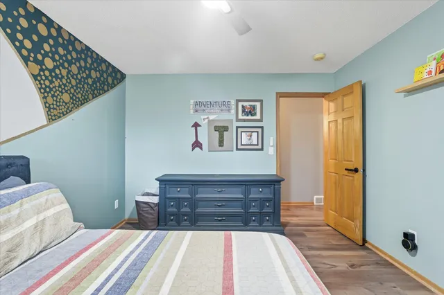 $530,000 | 33814 Walbo Drive, Cambridge, MN 55008