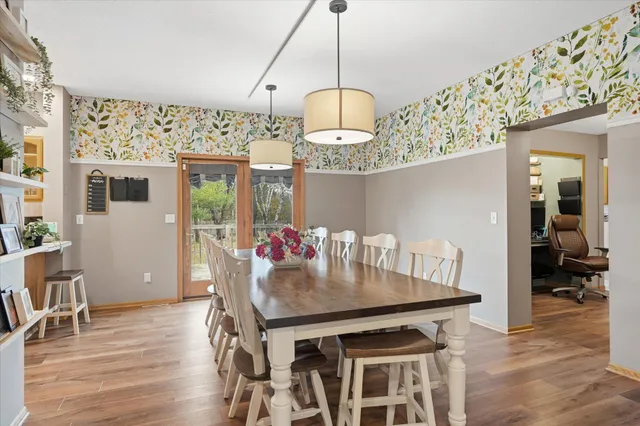 $530,000 | 33814 Walbo Drive, Cambridge, MN 55008