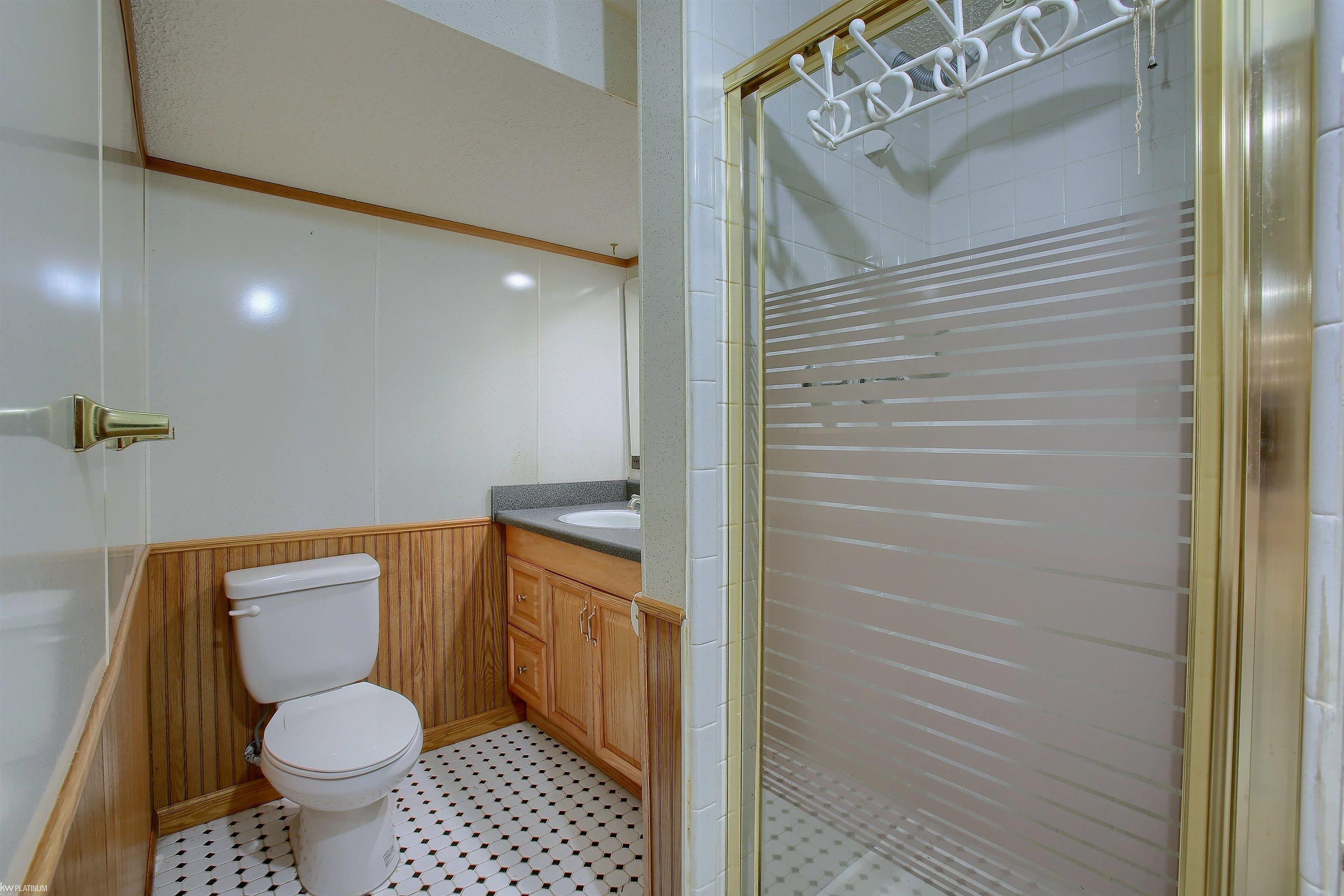 11161 Erdmann Road Sterling Heights, MI 48314 - Photo 35 of 44