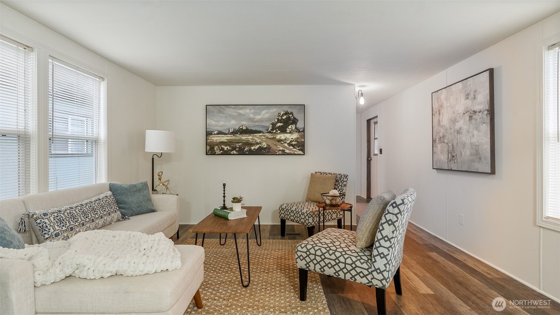 11622 Silver Lake Road, Unit 20B Everett, WA 98208 - Photo 2 of 38 a living room with furniture and wooden floor